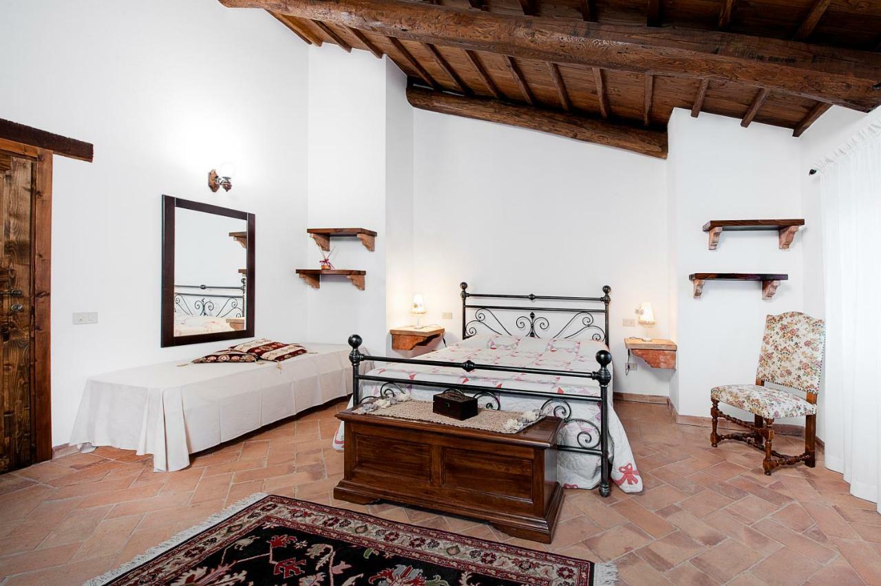Casale Le Orme Bed & Breakfast Todi Exterior photo